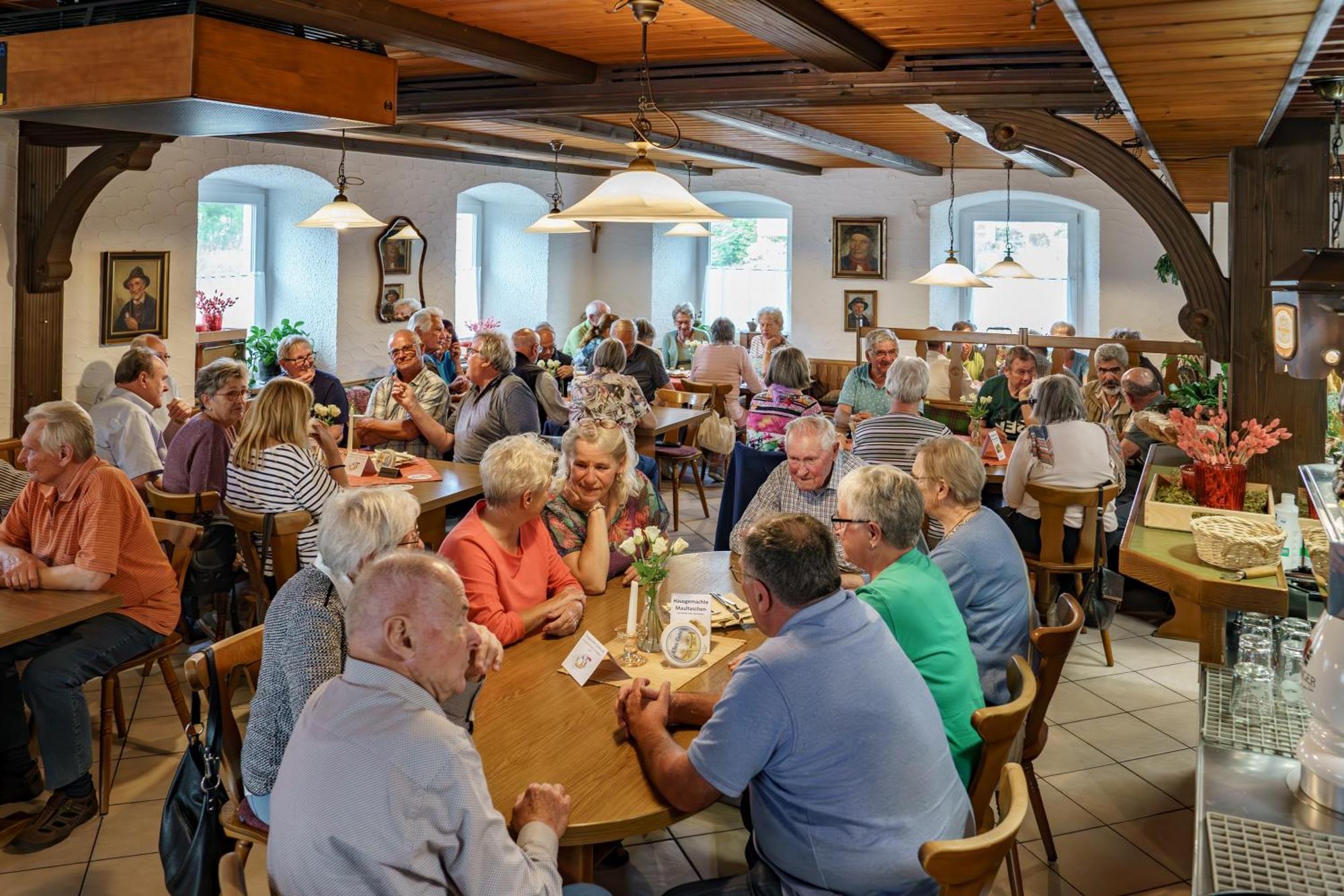 Landgasthof Ochsen 네레샤임 외부 사진