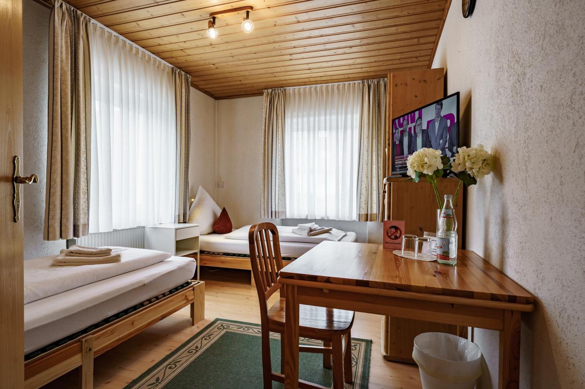 Landgasthof Ochsen 네레샤임 외부 사진